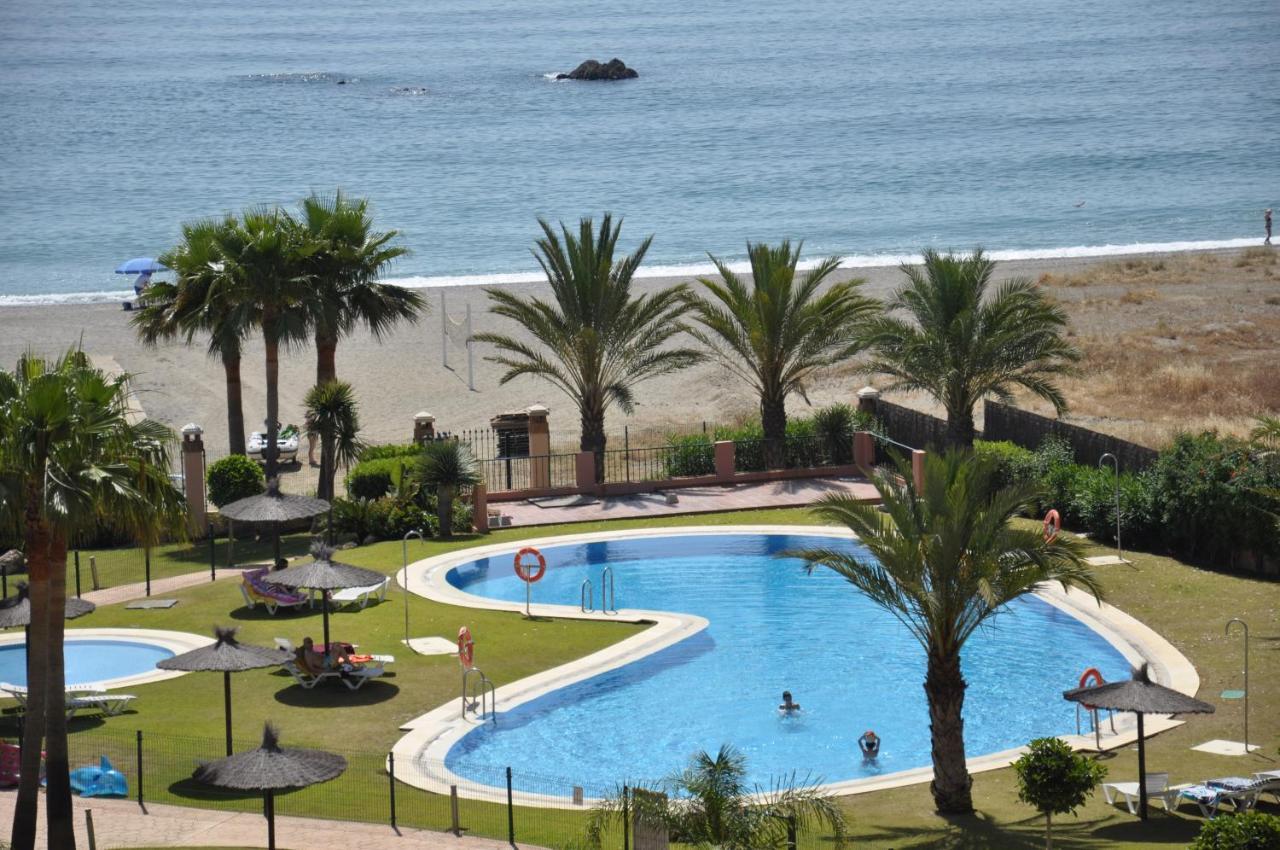 Don Juan Beach Resort Естепона Екстериор снимка