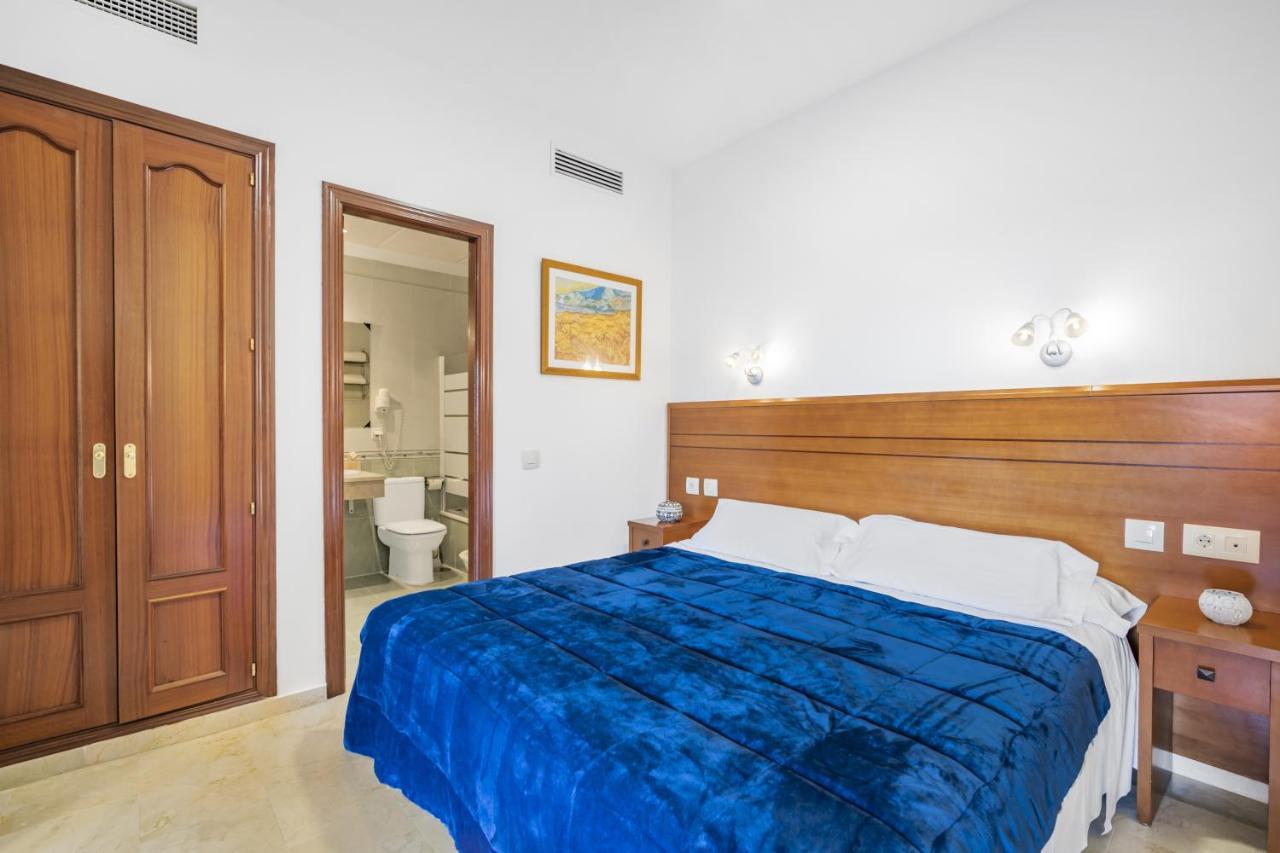 Don Juan Beach Resort Естепона Екстериор снимка